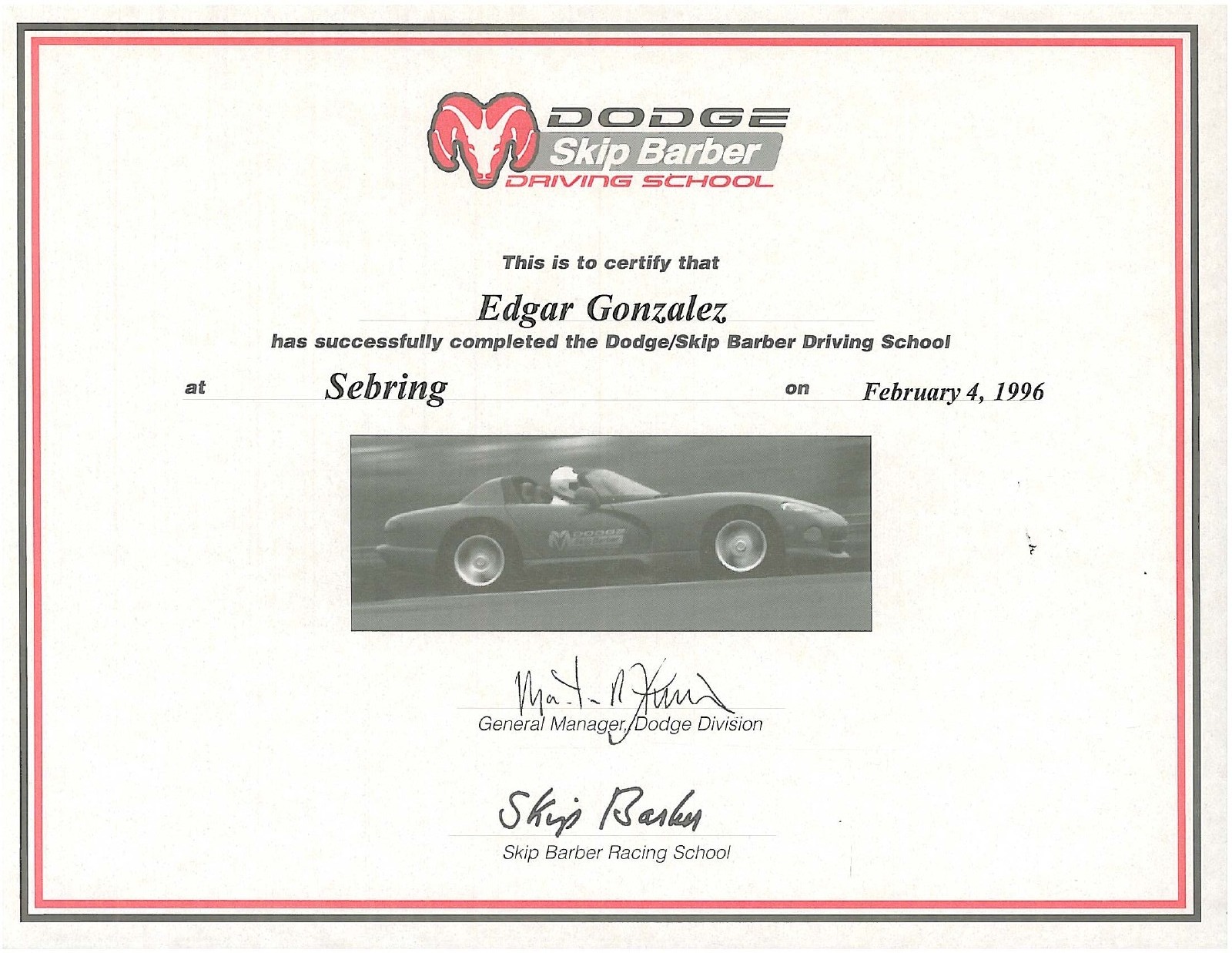 Primera página: Manejo técnico de automóviles, 1996.